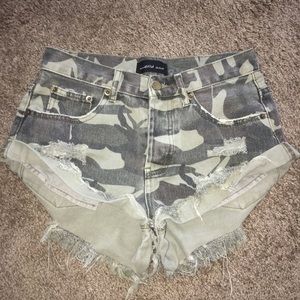 Mustard seed camo shorts!